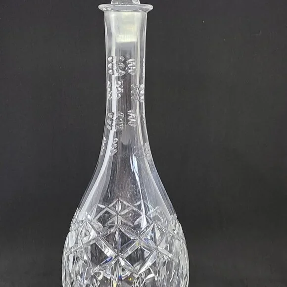Tall crystal carafe wine decanter. - Picture 4 of 7
